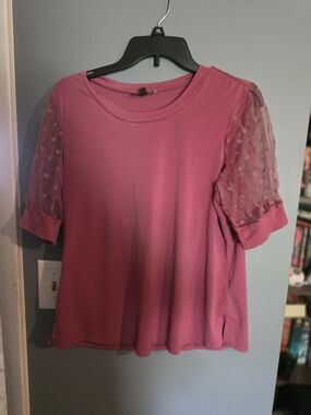 Women’s Pink Puff Dot Sleeve Top